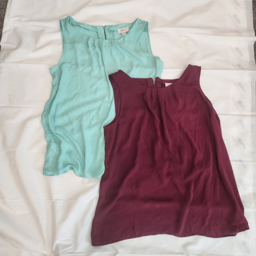 LOFT Green and Red Sleeveless Tank Tops